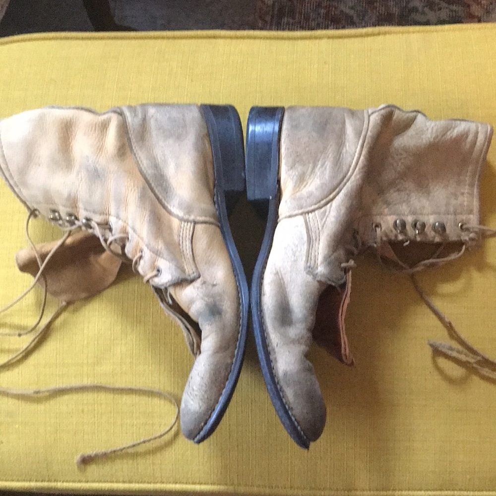 Tan Boots - Picture 7 of 8